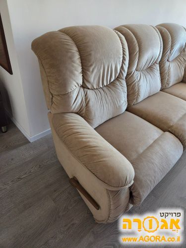 ספה לשלושה אנשים וקורסא