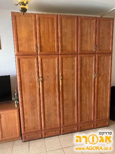 בהזדמנות ארון 5 דלתות