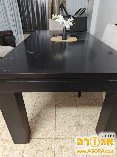 שולחן
