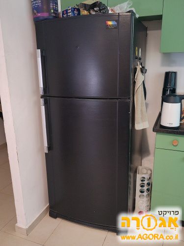 מקרר שחור שארפ