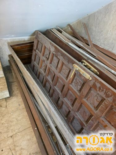 דלתות