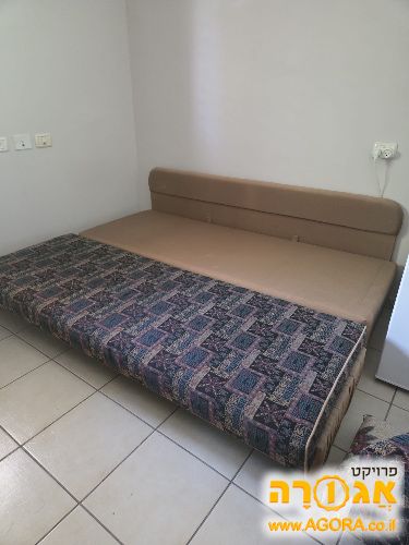 ספה/מיטה נפתחת