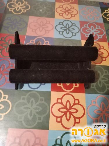 מתקן לתכשטים
