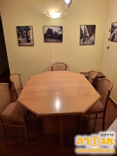 שולחן אוכל