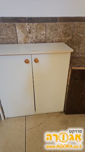 ארונית
