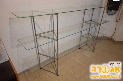 מדפים מזכוכית