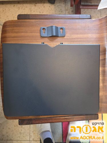 מדף שמתחבר לסטנד או טרייפוד