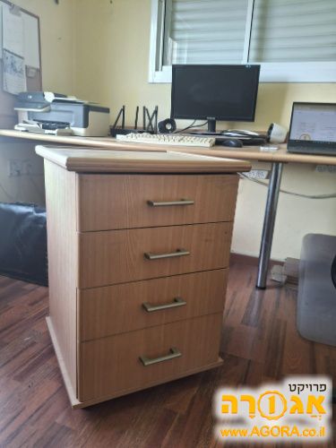 ארונית מגירות