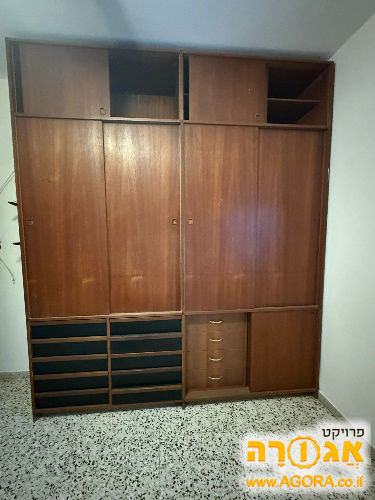ארון 4 דלתות גבוהה