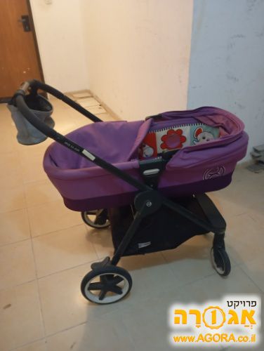עגלת תינוק