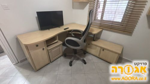 שולחן כתיבה