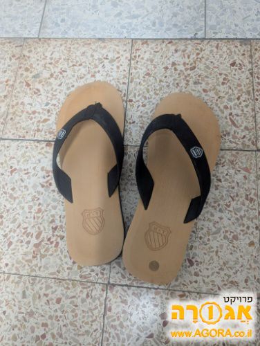 נעלי בית