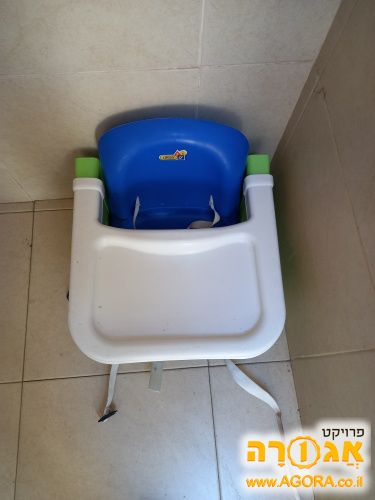 כסא אוכל