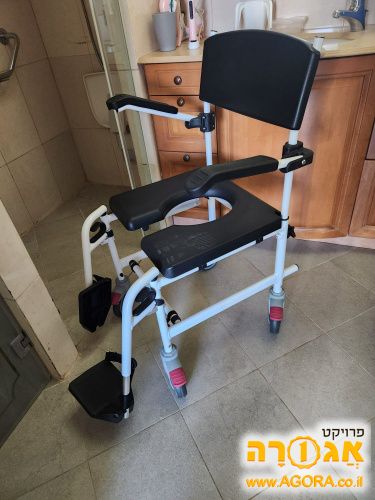 מיטה סיעודית חשמלית וכיסא למקלחת