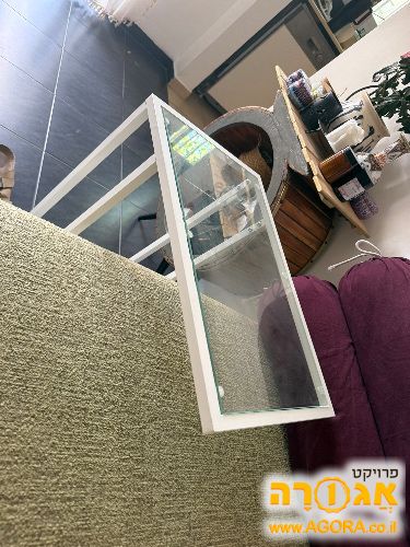 שולחן