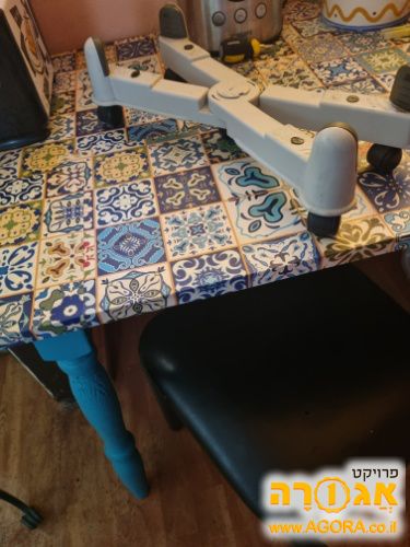 מחזיק מחשב 🖥⌨️עם גלגלים🛞🛞