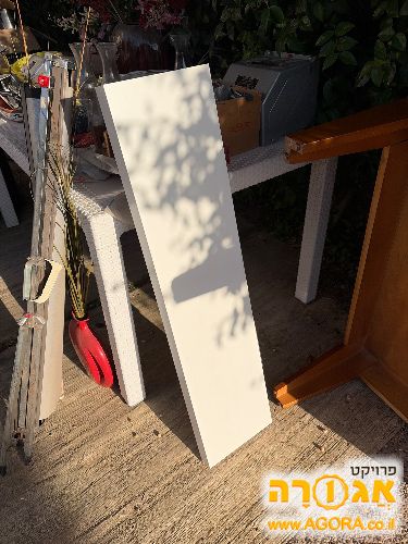 מדף איקאה