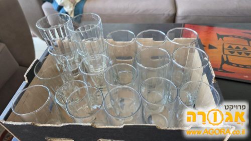 18 כוסות שתיה גדולות מזכוכית