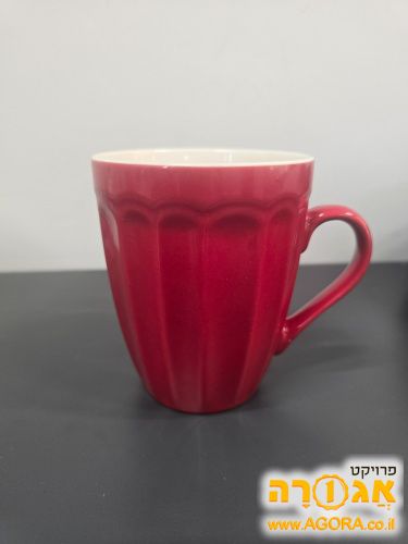 ספל אדום