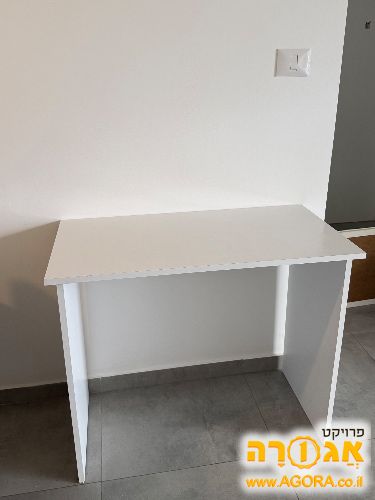 שולחן מחשב