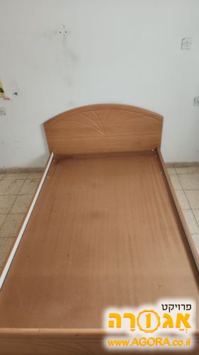 מיטה 120 ס"מ רוחב