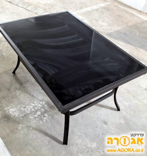 שולחן