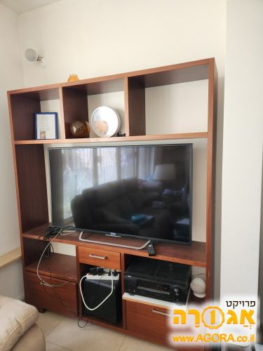 מדפים / סיפריה לסלון