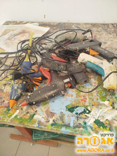 אקדח דבק