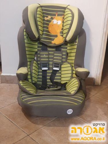כיסא לרכב