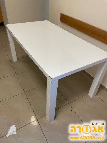 שולחן