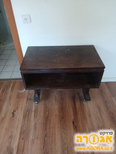 כוננית טלוויזיה
