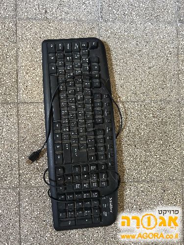 מקלדת חוטית