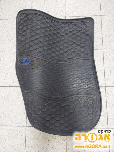 שטיחי גומי גדולים לרכב