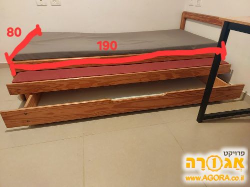 מיטת יחיד עם מיטת חבר נפתחת וארגז אחסון