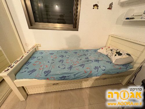מיטת יחיד כולל מיטת חבר