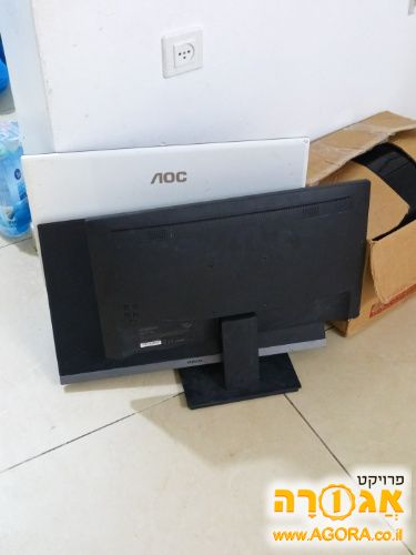 מספר מסכי מחשב ומחשב נייח