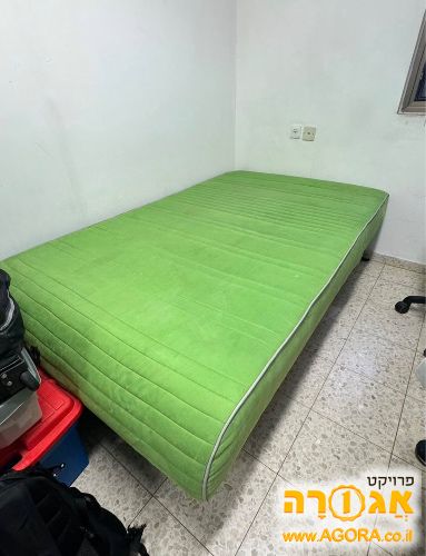 מיטה וחצי