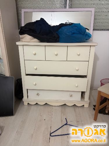 שידת החתלה