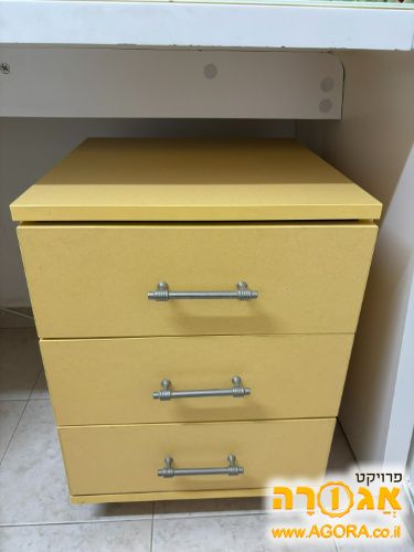 שידת מגירות לילד