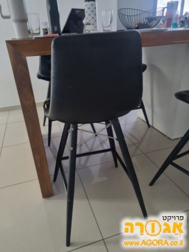 כסאות בר גבוהים