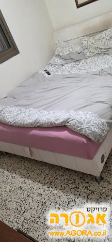מיטת וחצי של עמינח מתכווננת