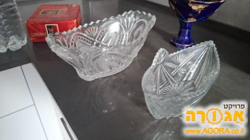 קערות קריסטל ישנות