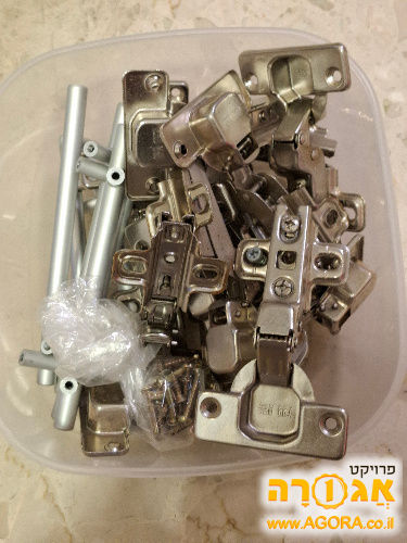 צירים וידיות לארון