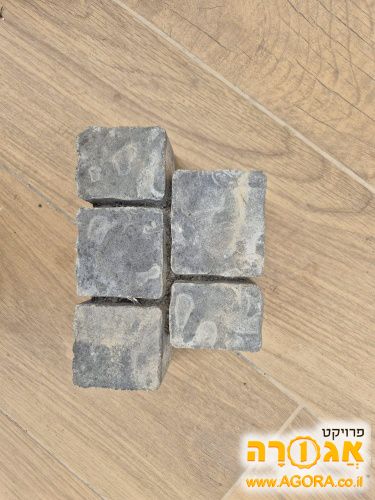 אבנים משתלבות בזלת