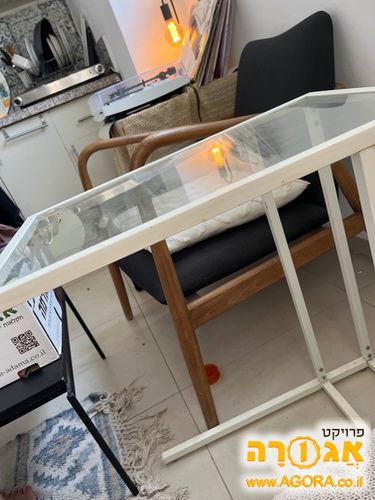 כוננית טלוויזיה