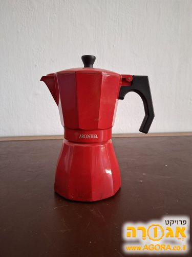 מקינטה אדומה