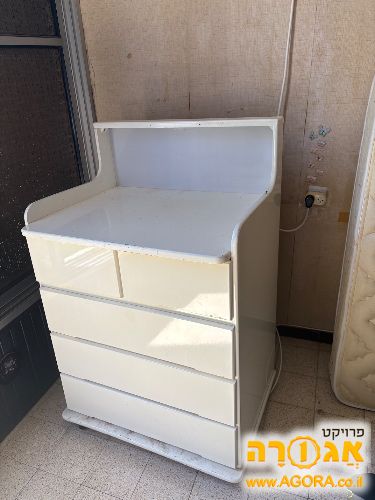 שידת מגרות