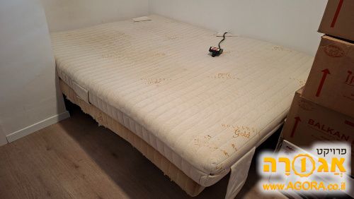 מיטה זוגית מתכווננת