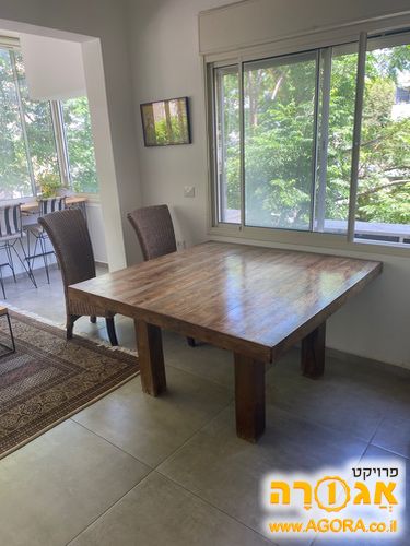 פינת אוכל שולחן עץ מלא + 4 כיסאות