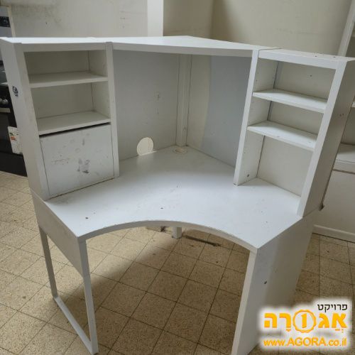 שולחן כתיבה